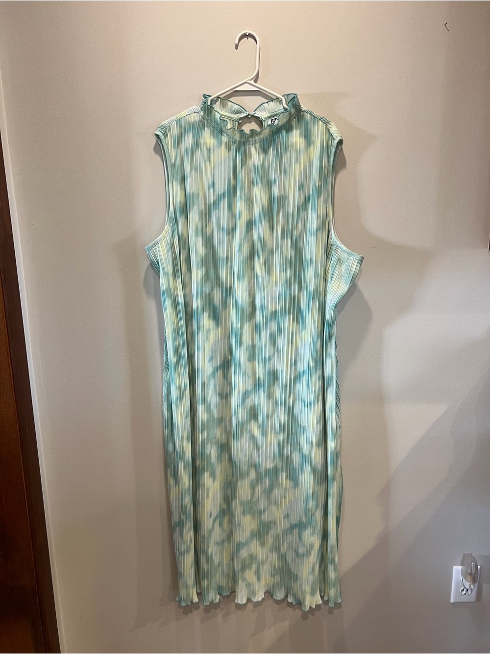 Sleeveless Pleated Midi Dress in Soft Aqua Tie-Dye